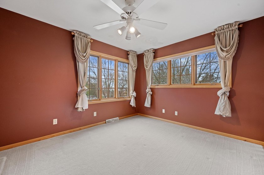 Nestled in a desirable Lake Country setting, this inviting home - photo 22