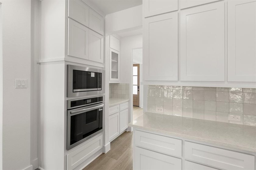 MLS# 21277062 - Built by First Texas Homes - Ready Now! ~ - photo 4