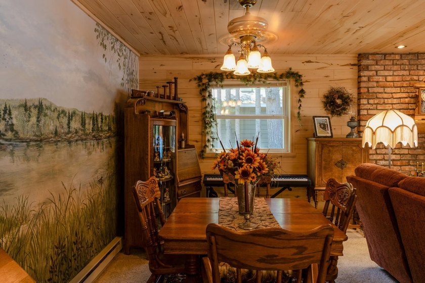 Neat, tidy, and designed for easy main-level living, this - photo 28