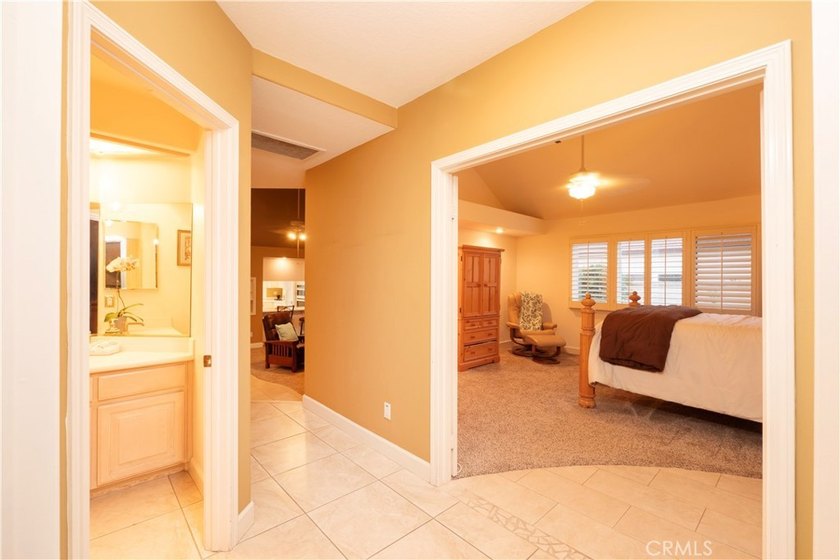 Welcome to Victoria Fairways-Riverside's only custom-built - photo 36