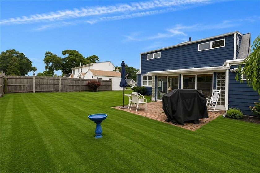 Welcome home to this beautifully maintained full-dormered Cape - photo 33