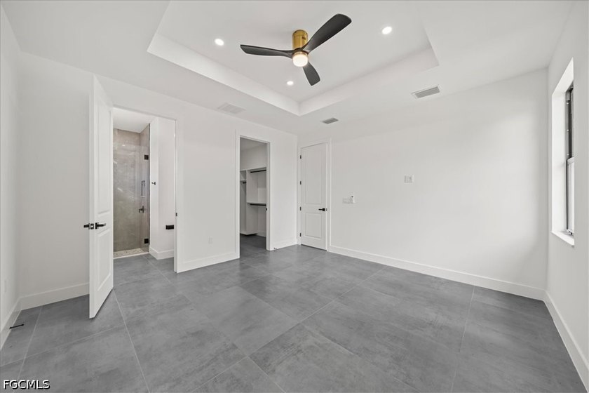 Welcome to the Moon Model, a beautifully designed contemporary - photo 30