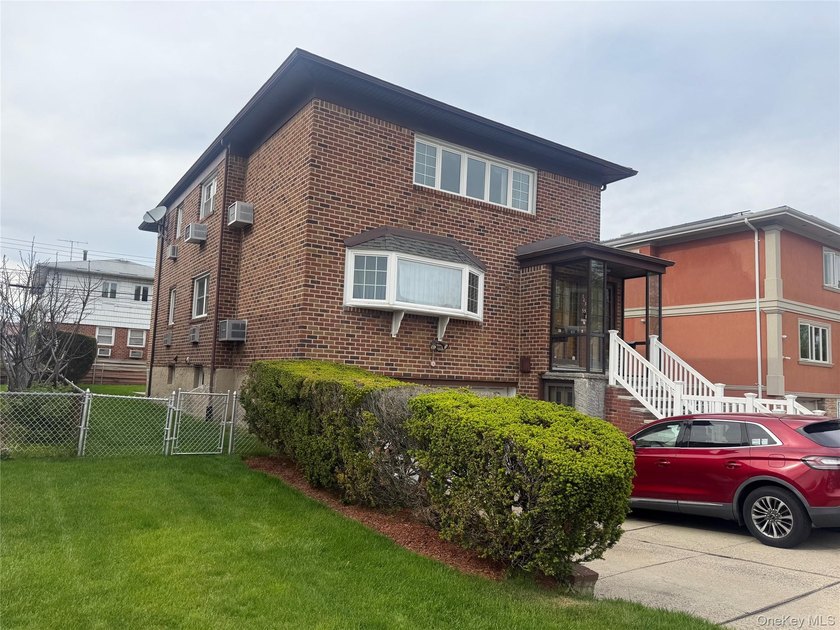 Exceptional opportunity to own this oversized *Athletic Field* - photo 23