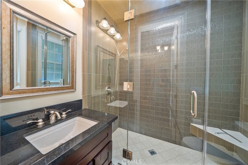 Located in a prime Arcadia neighborhood with access to - photo 26