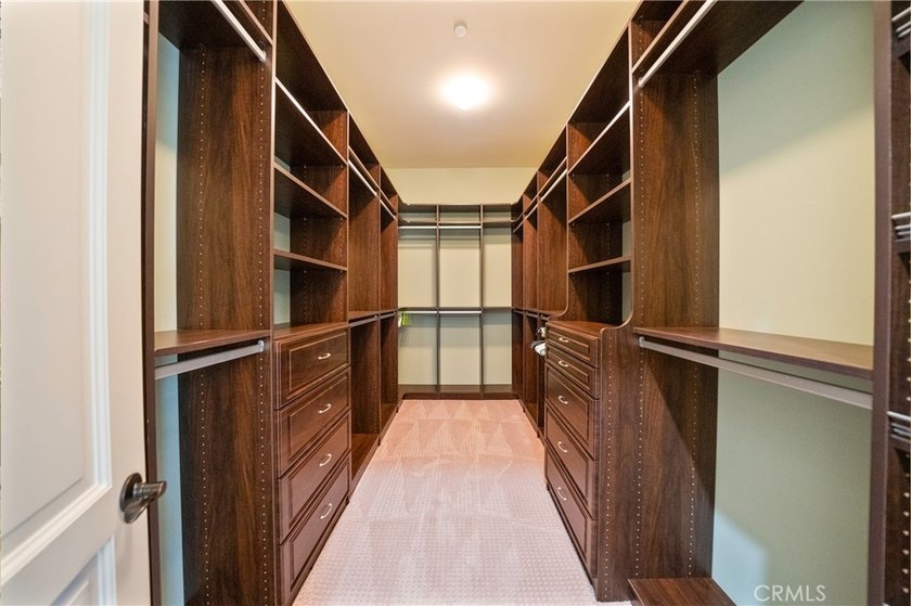 Located in a prime Arcadia neighborhood with access to - photo 34