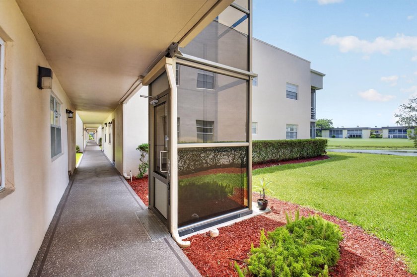 Stunning Fully Renovated 2-Bedroom, 2-Bath Condo with - photo 35