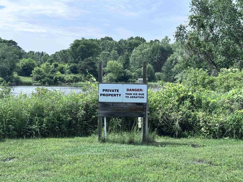 Construction to begin after an Accepted Offer: This featured - photo 20