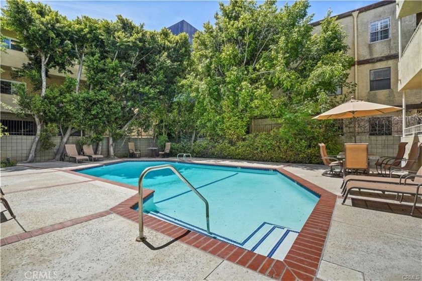 Welcome to The Encino, a boutique condominium community ideally - photo 25