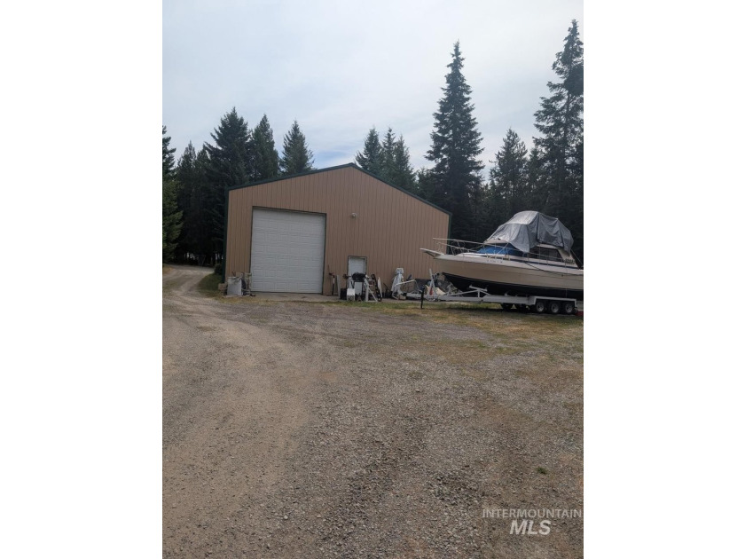 Don't miss this unique opportunity in Athol! Situated on 10 - photo 34