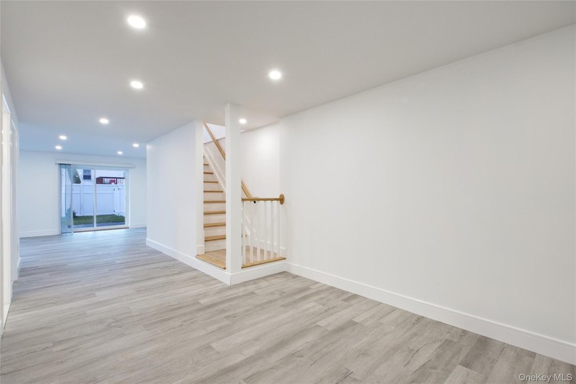 Lovely 2 family new construction almost completed. Truly a - photo 15