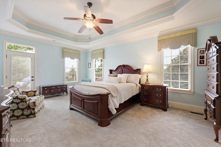Luxury meets lifestyle in this exceptional Jefferson Park - photo 22