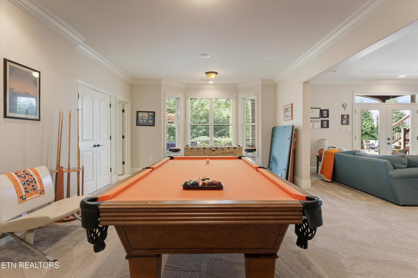 Luxury meets lifestyle in this exceptional Jefferson Park - photo 41