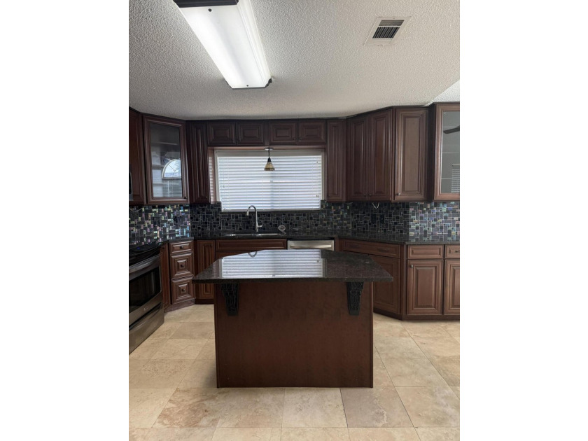 Welcome to your dream home in the heart of Destin! This - photo 11
