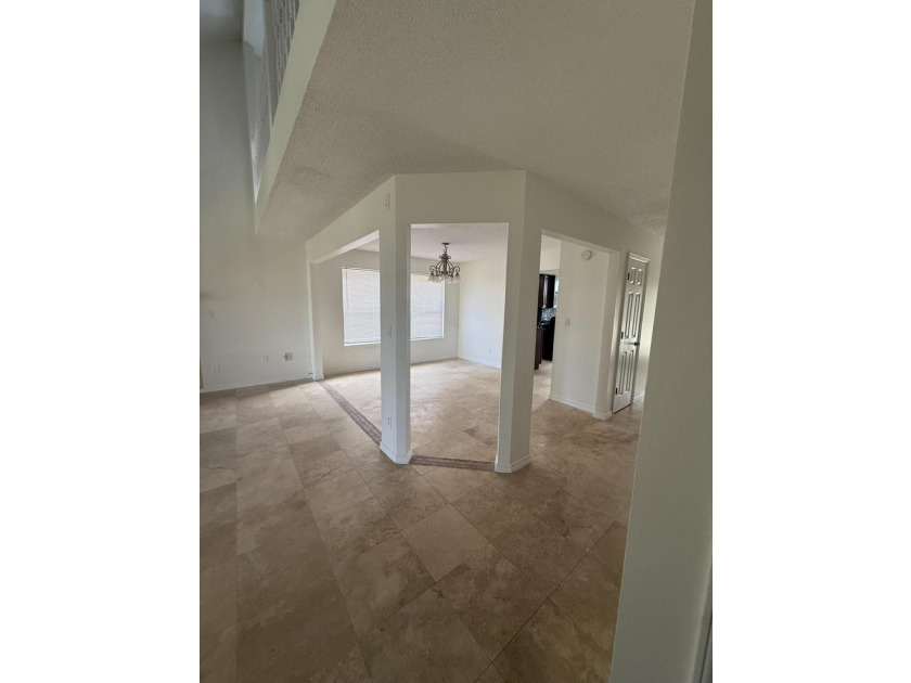 Welcome to your dream home in the heart of Destin! This - photo 16
