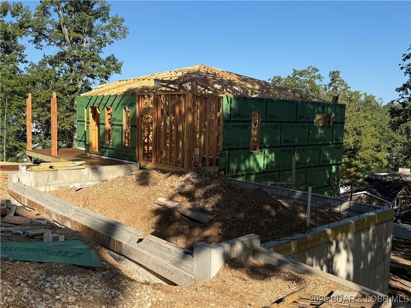 CURRENTLY UNDER CONSTRUCTION! This stunning custom-built modern - photo 10