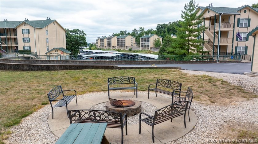 Discover lake living at its best with this beautifully updated 3 - photo 24