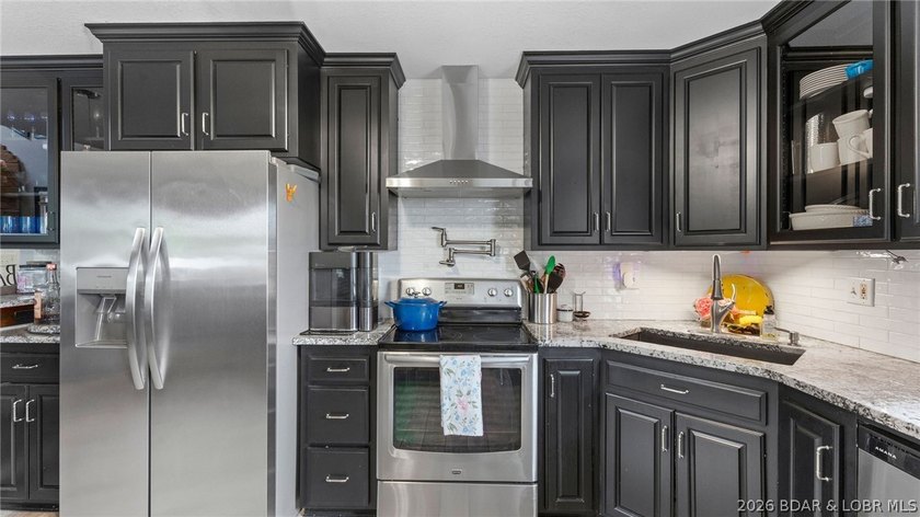Experience lakefront living at its best in this beautiful 3 - photo 13
