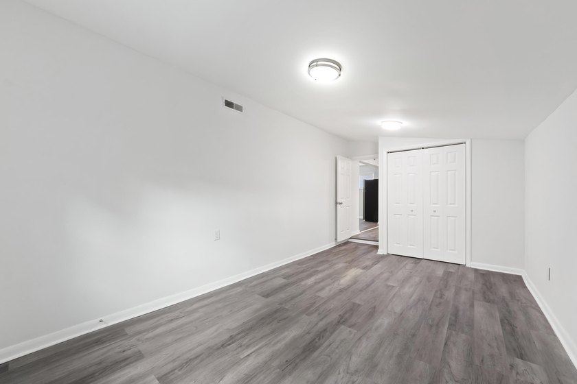 Fully renovated and move-in ready! This 4-bedroom, 2-bath home - photo 19