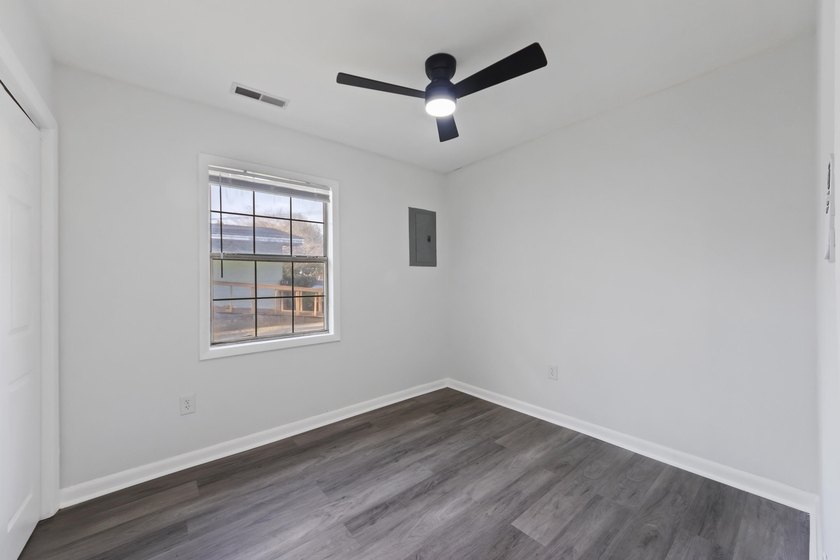 Fully renovated and move-in ready! This 4-bedroom, 2-bath home - photo 25