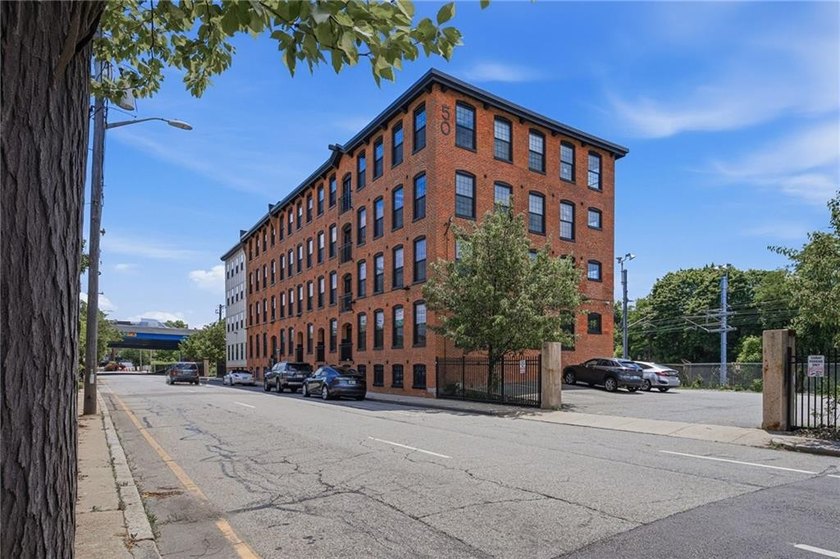 Recently remodeled condo for sale in Providence featuring 1 - photo 37