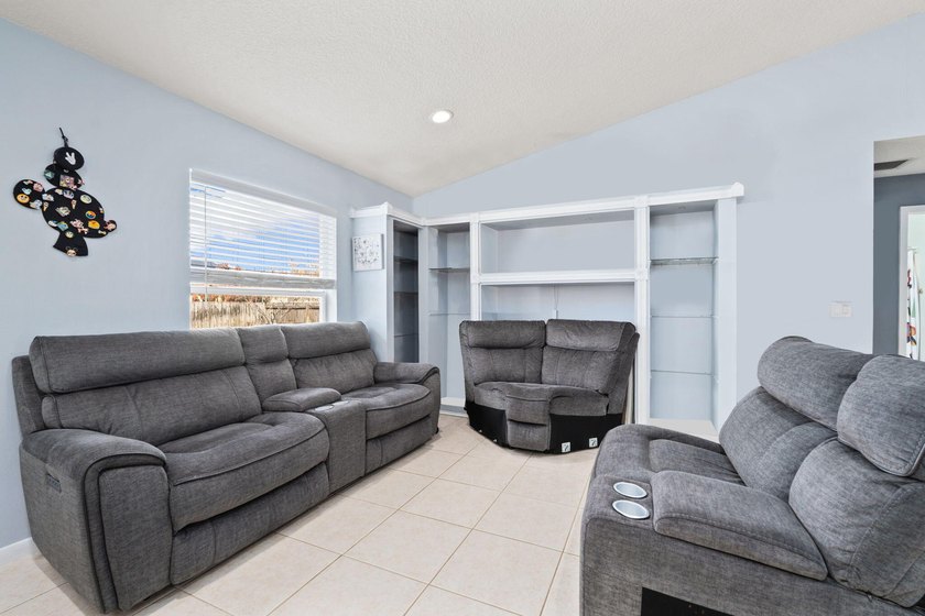 Move-in ready CBS home offering 3 bedrooms, 2 bathrooms, and - photo 11