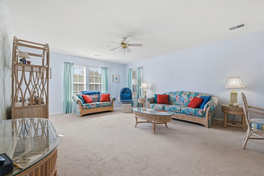 Welcome to this beautifully maintained 3 bedroom, 2 bathroom - photo 16