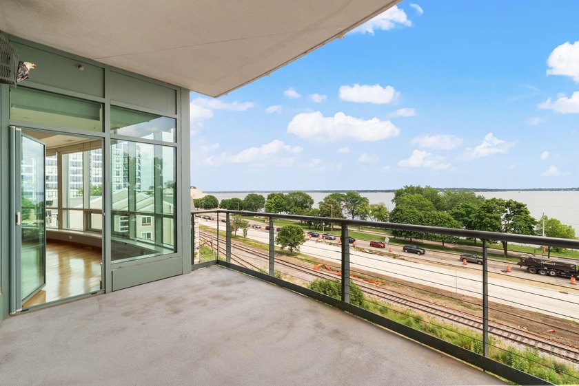 You'll fall in love with the fantastic views overlooking Lake - photo 22