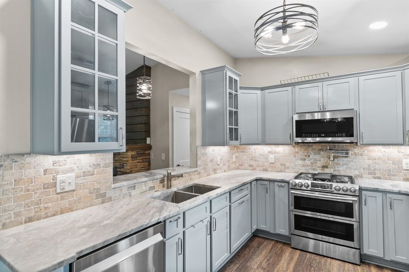 Experience the best of coastal Carolina living at this beautiful - photo 18
