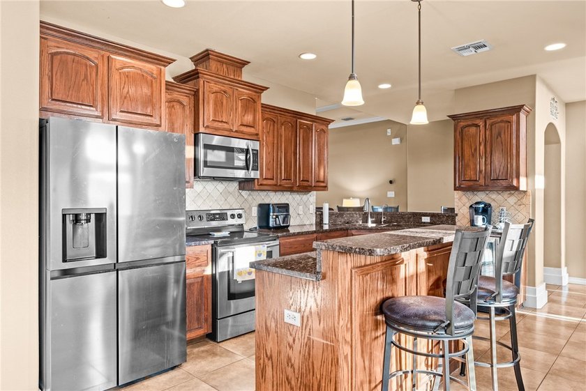 Welcome to 3930 Amadas Drive, an immaculate 3-bedroom, 2-bath - photo 8
