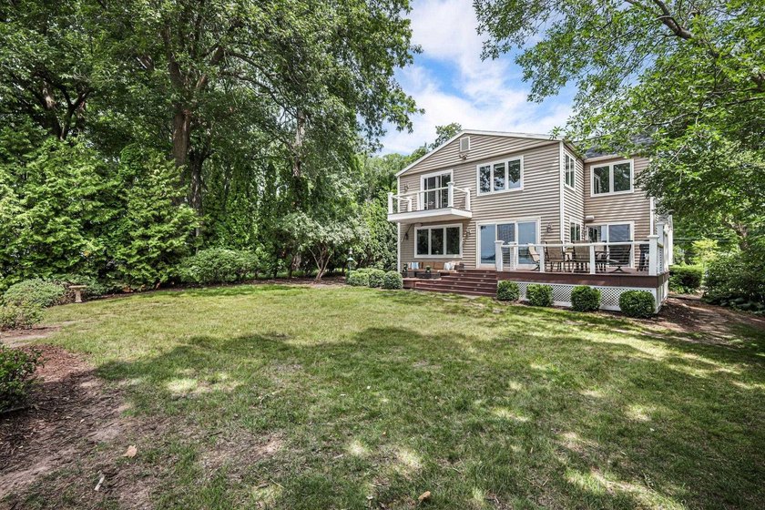 Rare Lake Monona opportunity in coveted Winnequah Point! This - photo 11