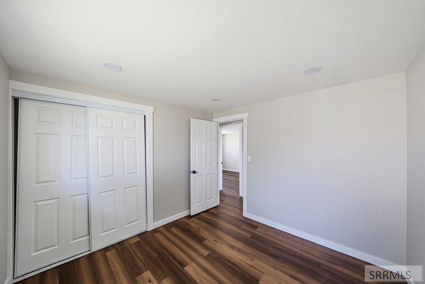 Welcome to 1139 Garfield St, Idaho Falls, ID 83401-a beautifully - photo 13