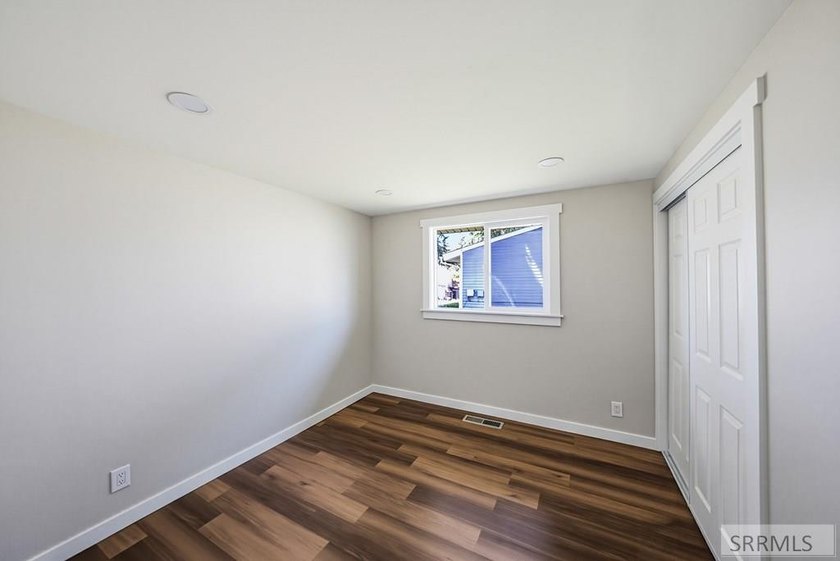 Welcome to 1139 Garfield St, Idaho Falls, ID 83401-a beautifully - photo 14