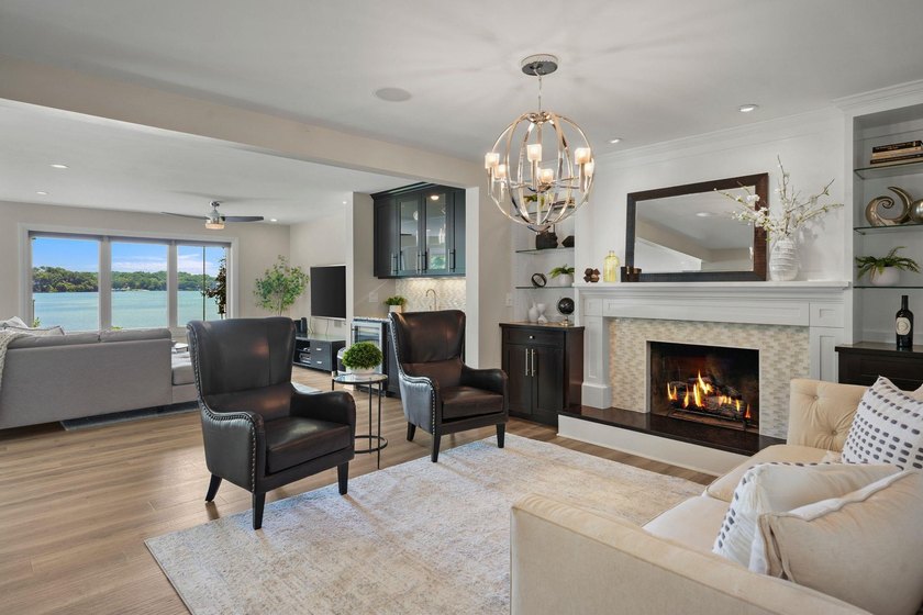 Rare Lake Monona opportunity in coveted Winnequah Point! This - photo 15
