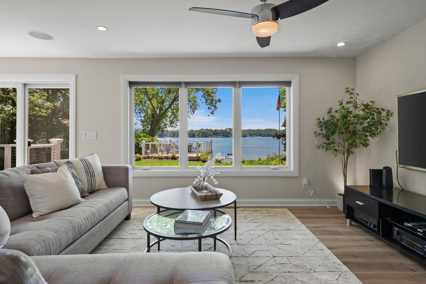 Rare Lake Monona opportunity in coveted Winnequah Point! This - photo 16