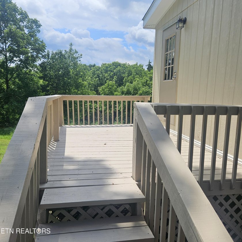 Escape to the peace and quiet of country living in this charming - photo 42