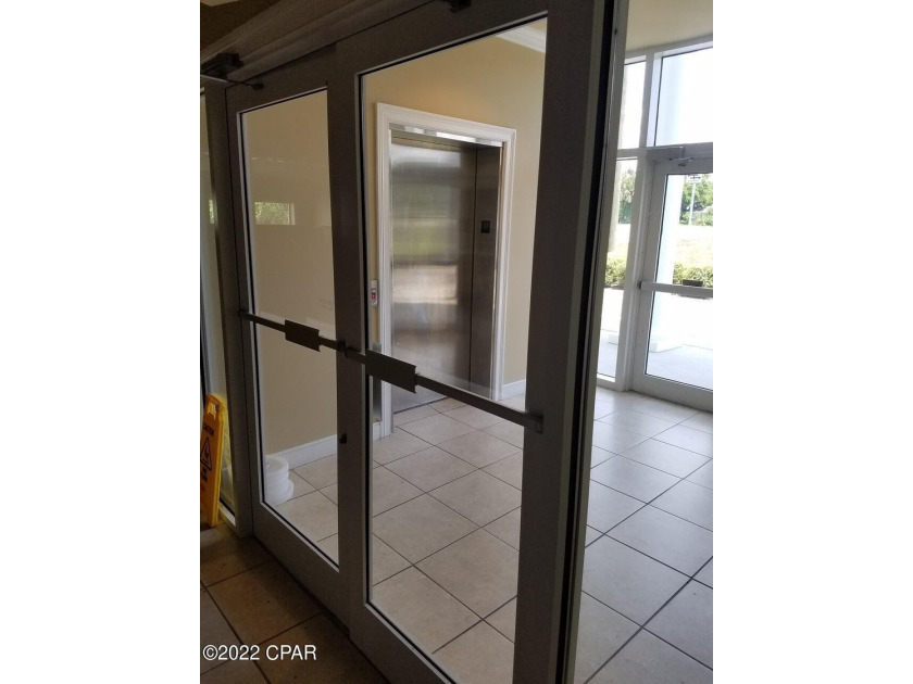 VERY LARGE PRICE REDUCTION. This property is the perfect spot - photo 5