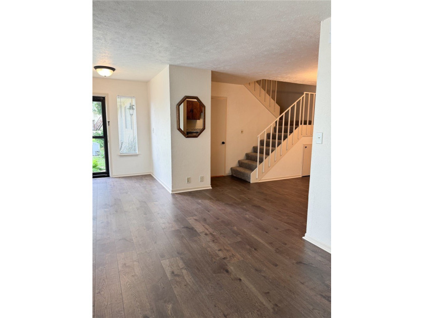 Move-in ready 2-bedroom, 1.5-bath condo in Corpus Christi - photo 4