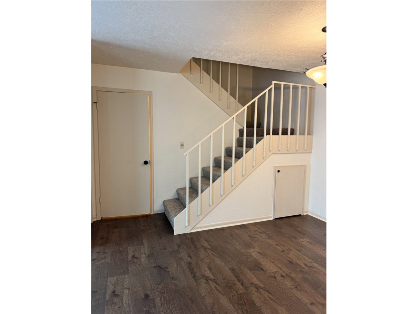 Move-in ready 2-bedroom, 1.5-bath condo in Corpus Christi - photo 5