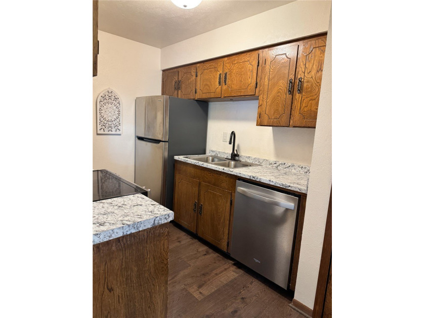 Move-in ready 2-bedroom, 1.5-bath condo in Corpus Christi - photo 6