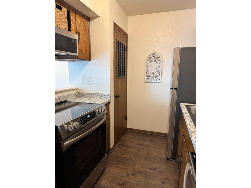 Move-in ready 2-bedroom, 1.5-bath condo in Corpus Christi - photo 7
