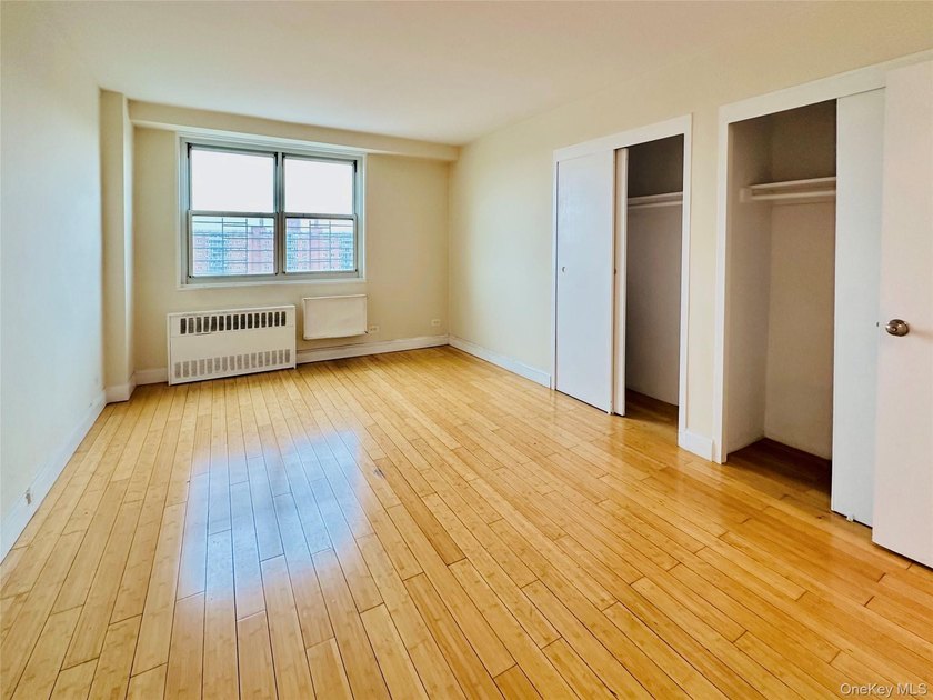 JUST LISTED! MOVE-IN READY 1 BEDROOM, 1 BATH CO-OP IN BRONX NY - photo 18