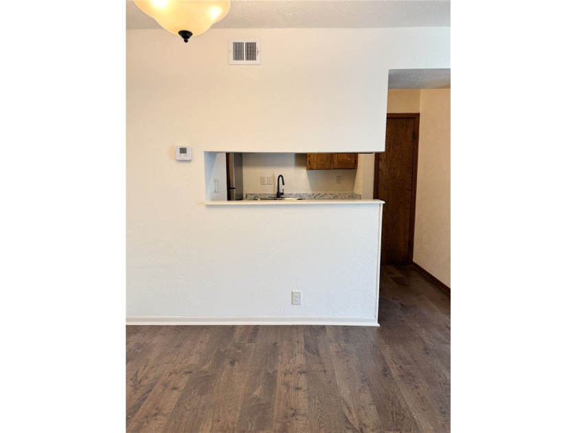 Move-in ready 2-bedroom, 1.5-bath condo in Corpus Christi - photo 9