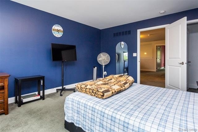 Tucked within the highly sought-after Kensington Woods community - photo 33