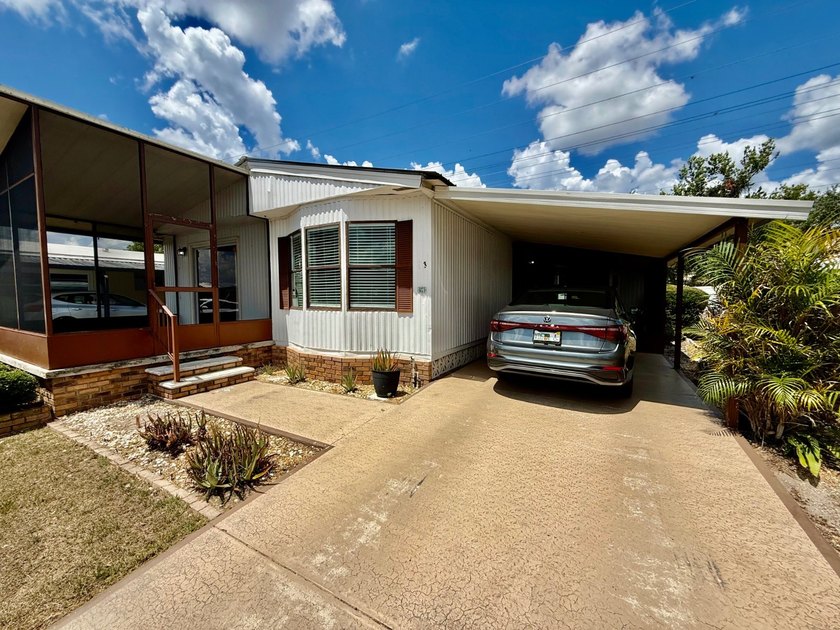 This home is located on a nice size lot w/ no backyard neighbors - photo 10