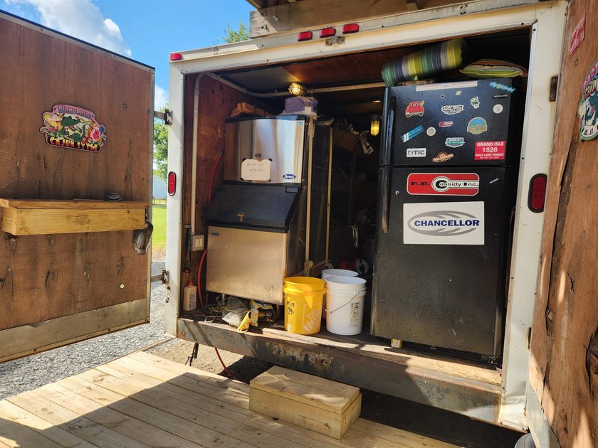 This well-maintained manufactured home sits on 2 spacious lots - photo 31
