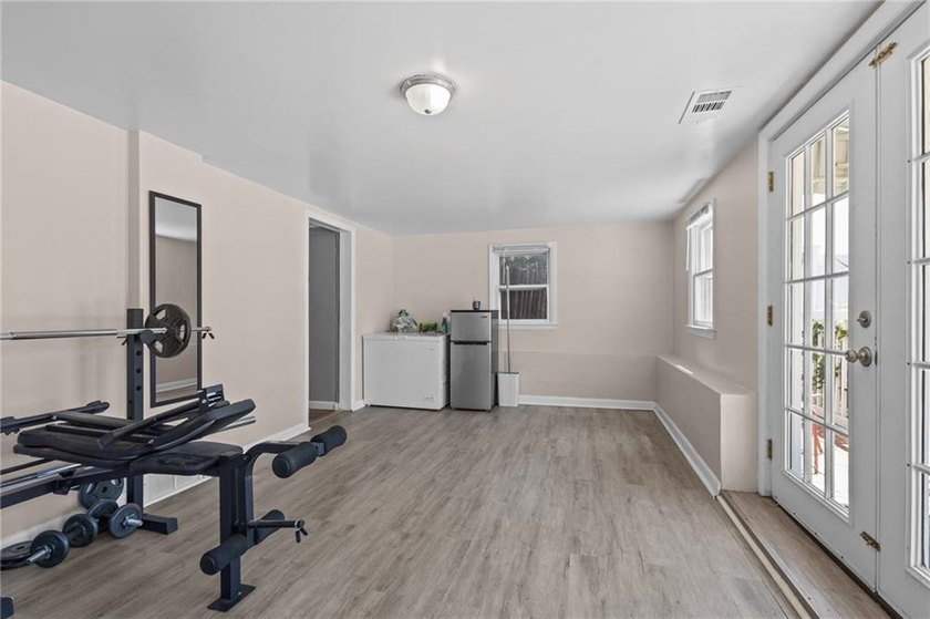 Welcome home to this totaly remodled ranch offering a - photo 31