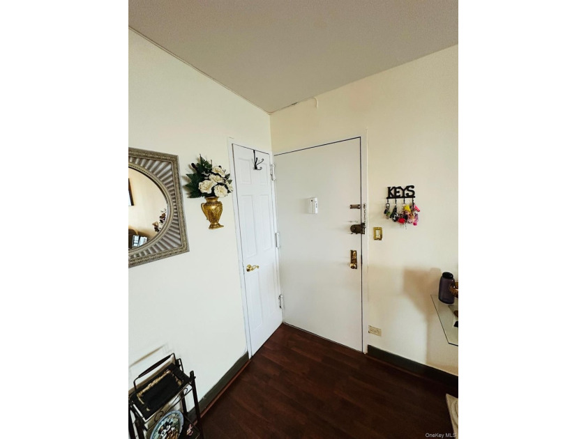 Fully updated 2 Bedroom Coop, Located on the 4t floor. This Unit - photo 8