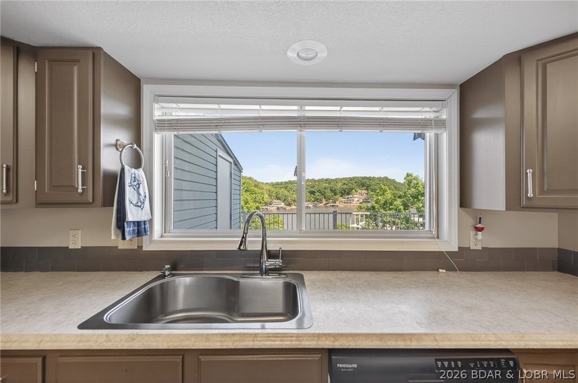 This is it-everything you've been looking for! Open-Floor Plan - photo 19