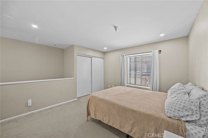BIG PRICE IMPROVEMENT!! SELLERS WANT THIS ONE SOLD!! Beautifully - photo 10