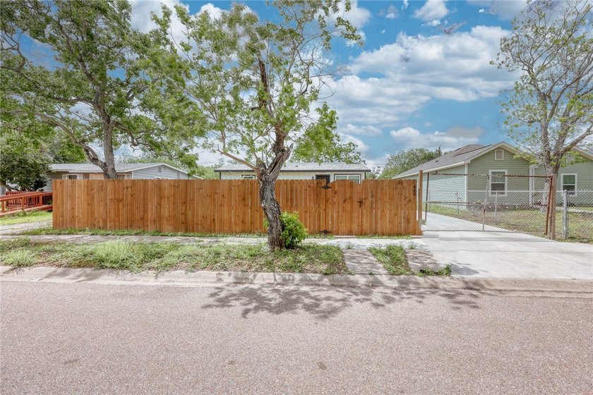 Looking for a move-in ready home with modern updates and - photo 3
